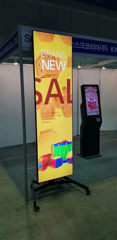 شاشة LCD ممتدة مقاس 86 بوصة مع نظام تشغيل أندرويد وشاشة تعمل باللمس بالأشعة تحت الحمراء للتركيب الرأسي
